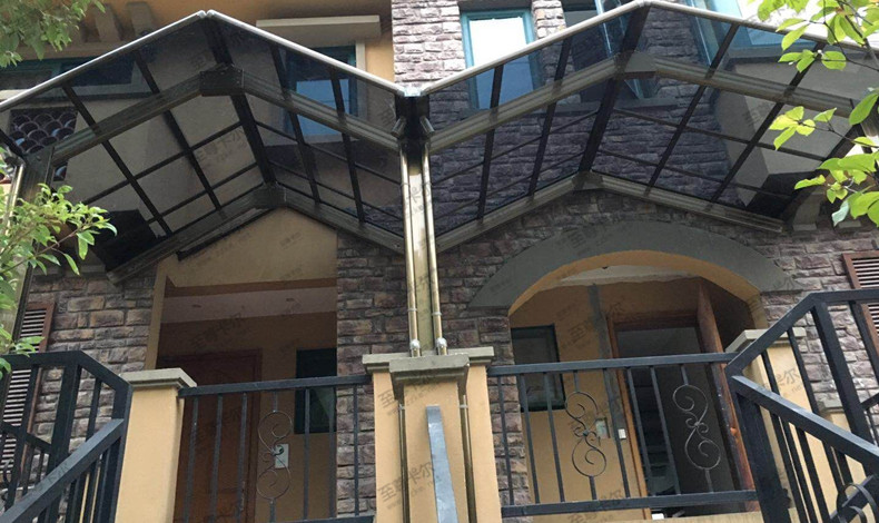 入戶雨棚.jpg 入戶雨棚.jpg