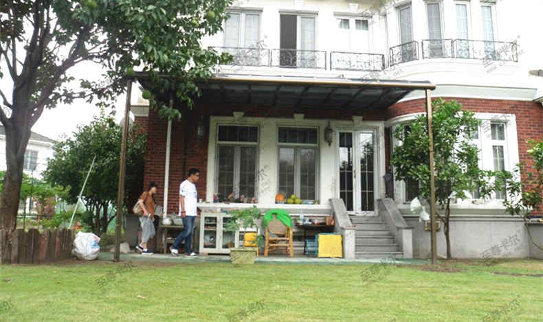 安裝至尊卡爾露臺棚、造就不一樣的生活