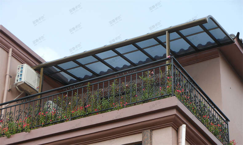 有了至尊卡爾你再也不用擔心，買到質量不好的雨棚