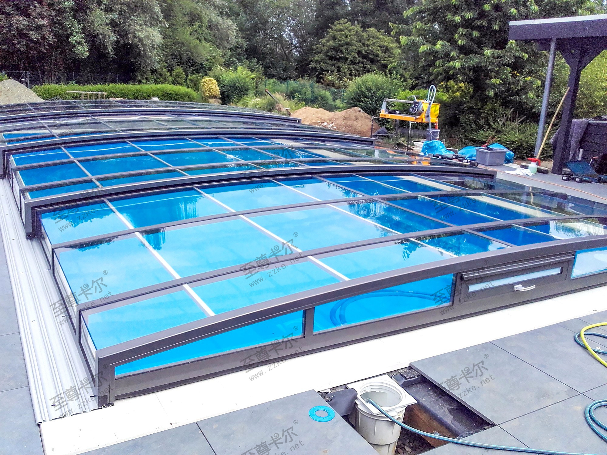 免費(fèi)測(cè)量設(shè)計(jì)+詳細(xì)報(bào)價(jià)（移動(dòng)泳池棚）