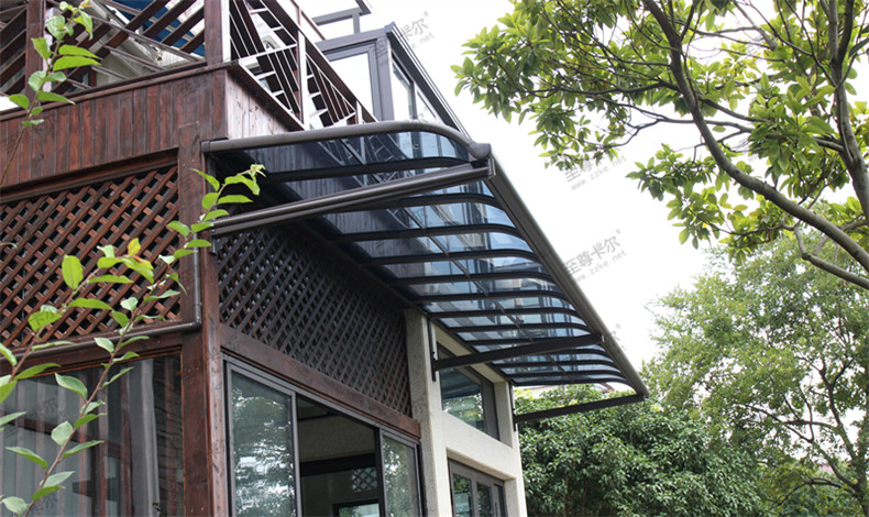 定做遮陽雨棚使用什么材質好？