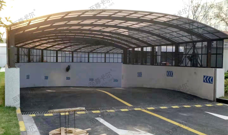 鋼化玻璃車庫入口棚這么危險你還不知道？記好這些知識可別踩大坑