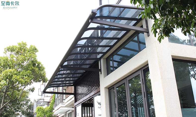 耐力板陽光棚圖片？耐力板雨棚多少錢一平方？